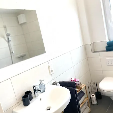 Charly In Steinbeck Lägenhet Recke